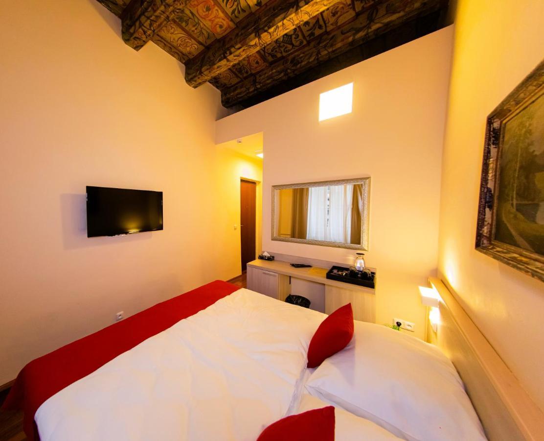 Aparthotel Boutique Residence By Little King 3*