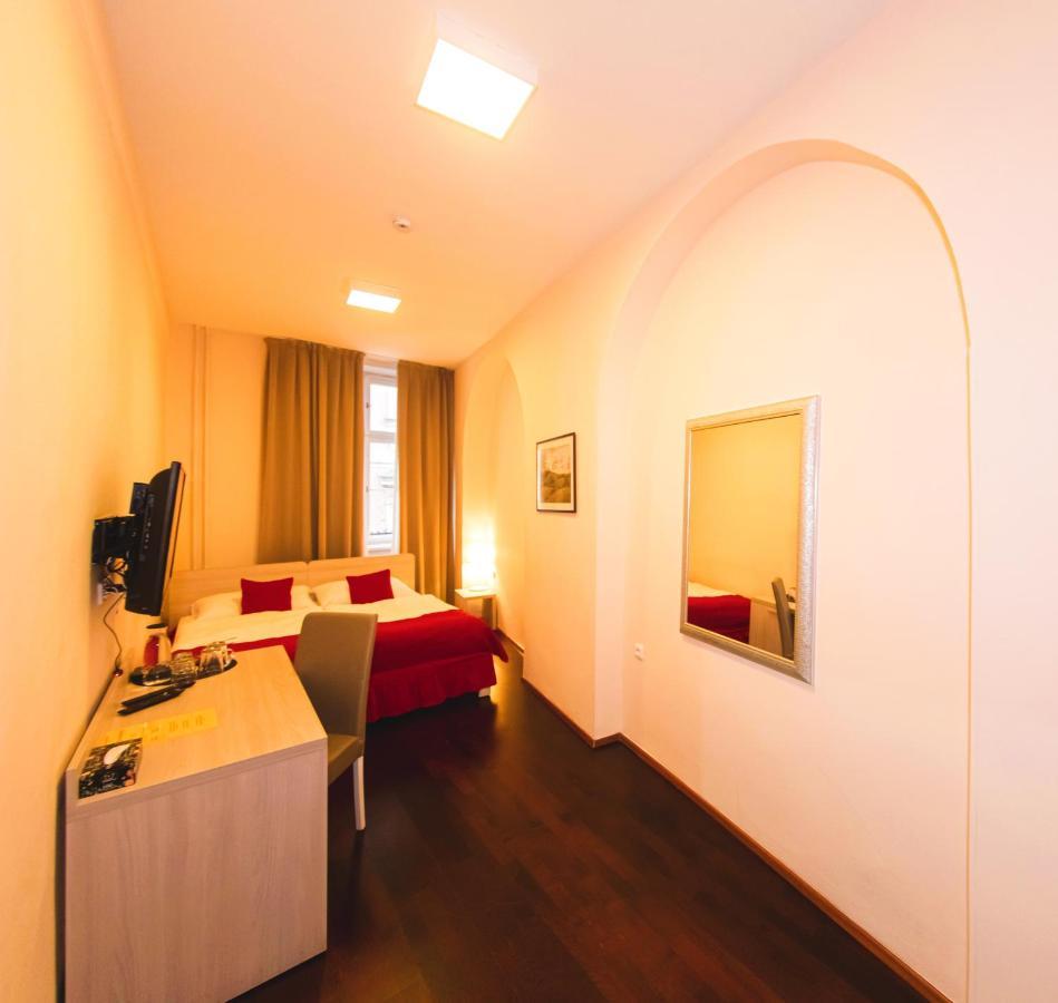 Boutique By Little King Apart Otel Prag