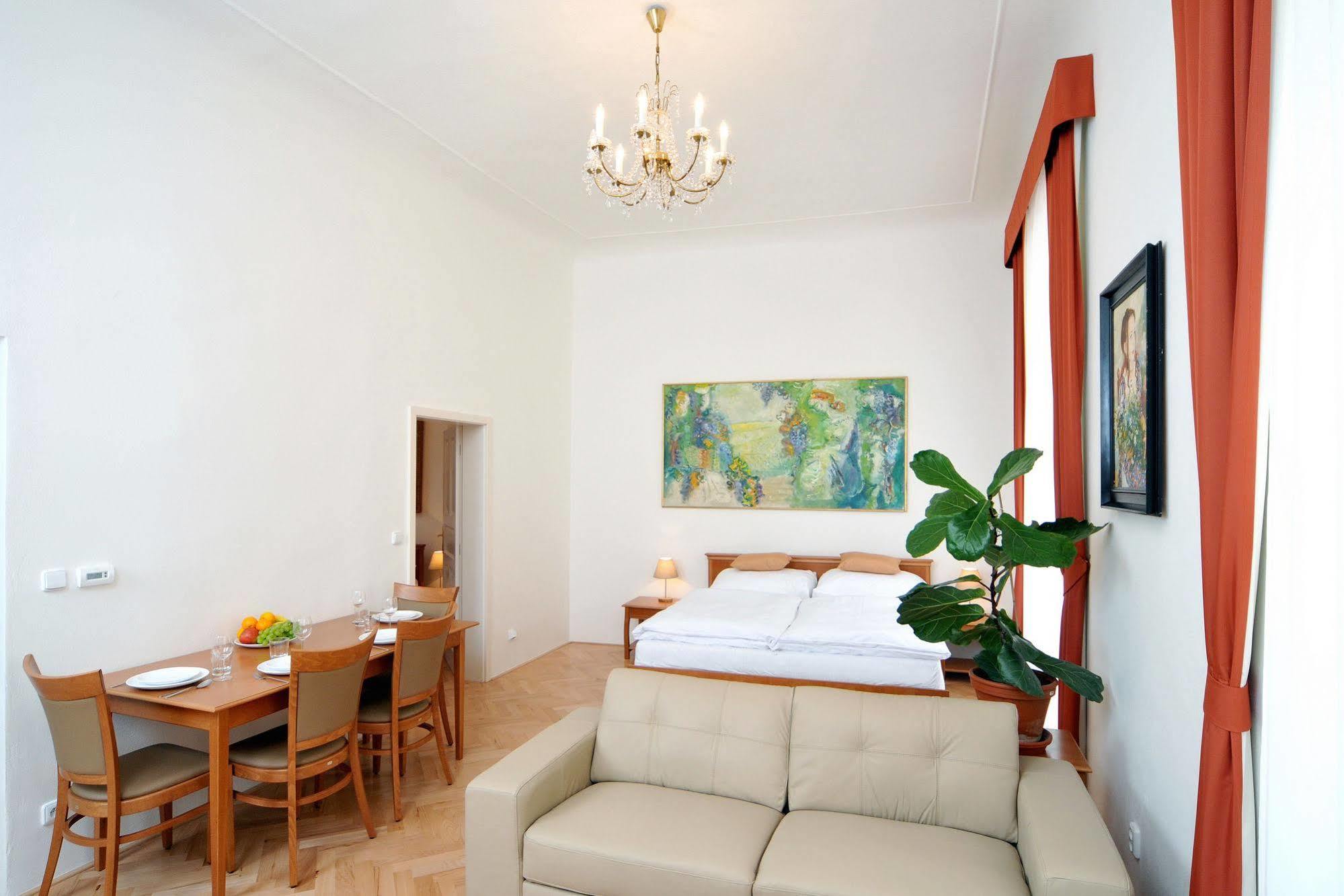 Boutique By Little King Apart Otel 3*