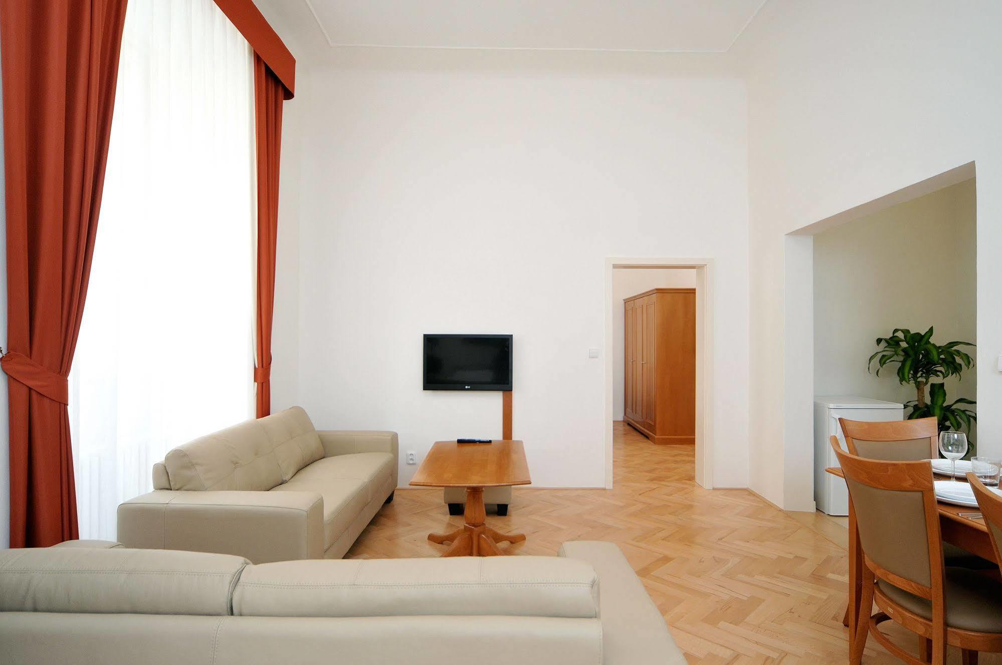 Boutique Residence By Little King Aparthotel Prague