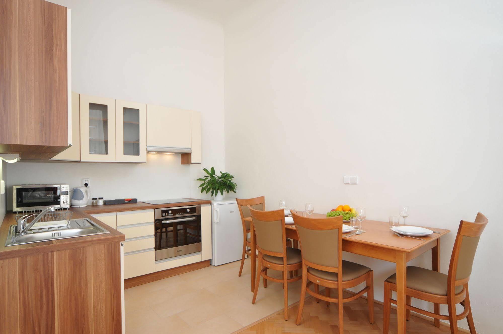 Boutique By Little King Apart Otel 3*